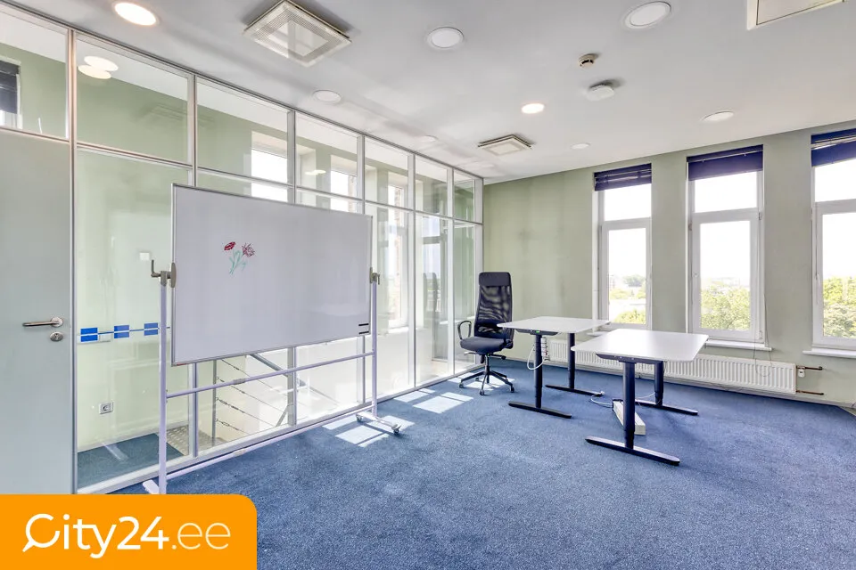 Studio - Office Building with Modern Lifts in Teika