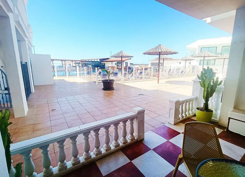 Terrass - 1-Bed Flat with Pool in Golf del Sur