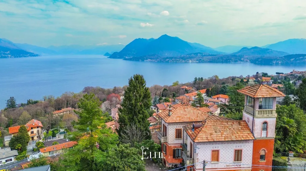 Historic Villa with Lake Views, Stresa