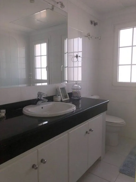 Salles de bain - Luxury Penthouse with Sea Views in Marbella