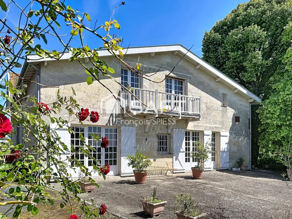 Extérieur - Maison de Caractère avec Jardin à Pompignac