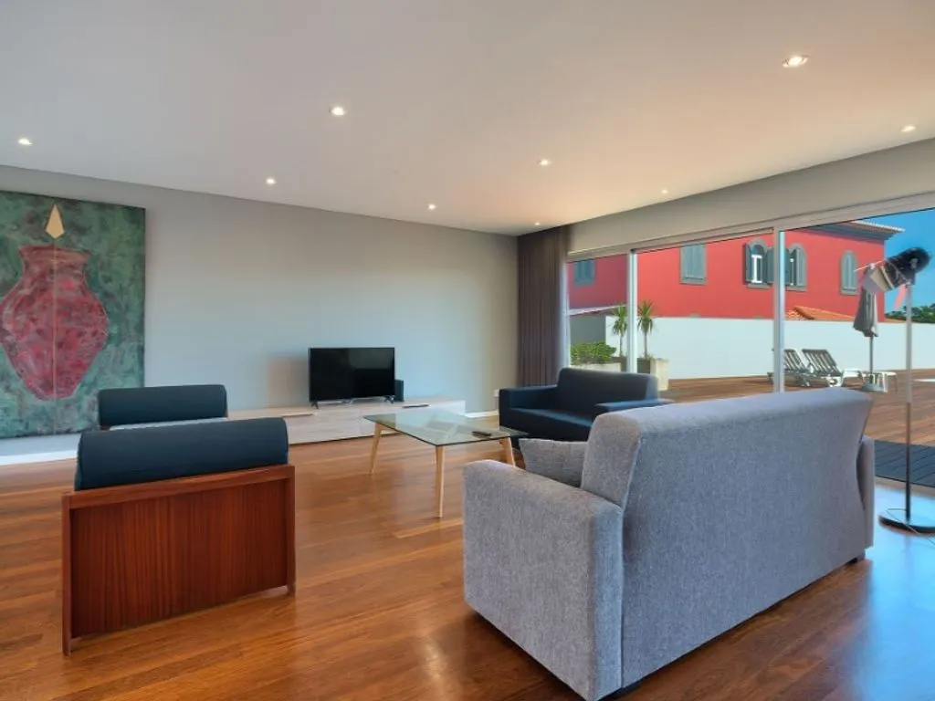 Elutuba - Luxury Semidetached House with Pool in Funchal