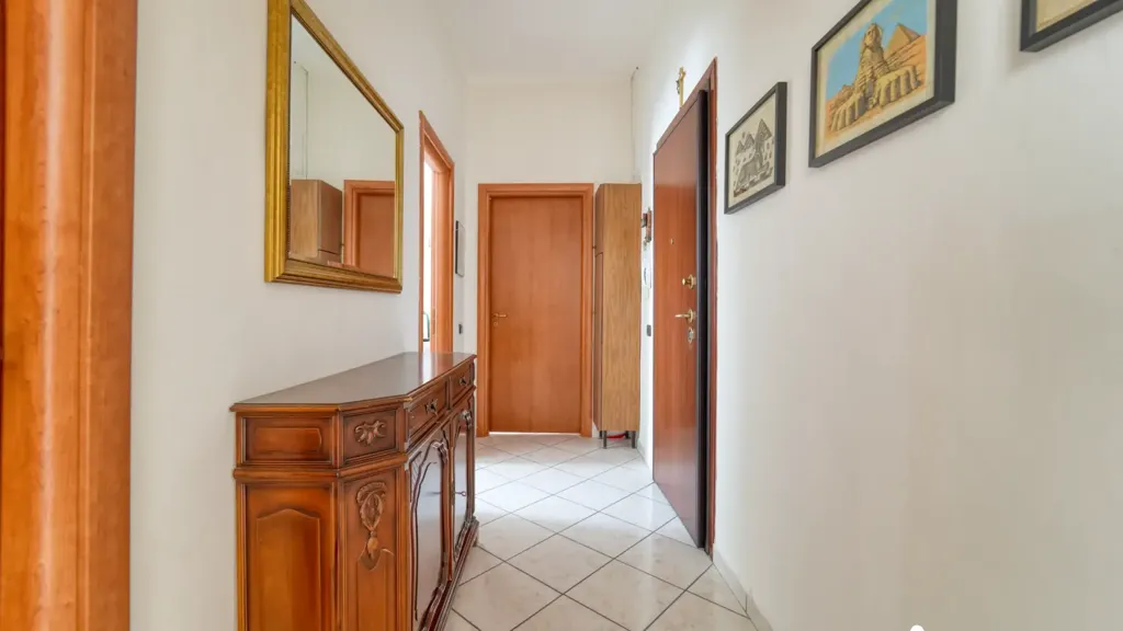 Entrée - Spacious 2-Bedroom Apartment in Casalmaiocco