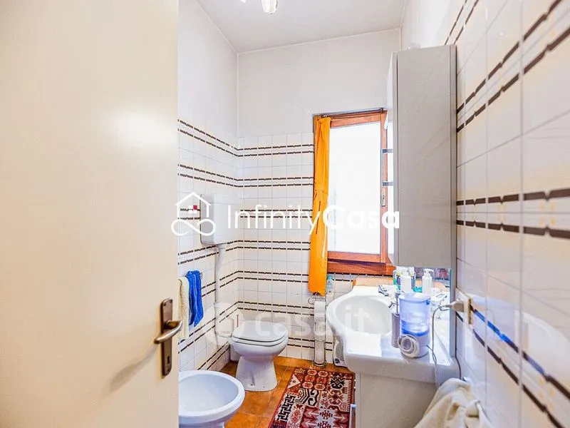 Salles de bain - Bifamiliar Villa with Lake View in Cavaion Veronese