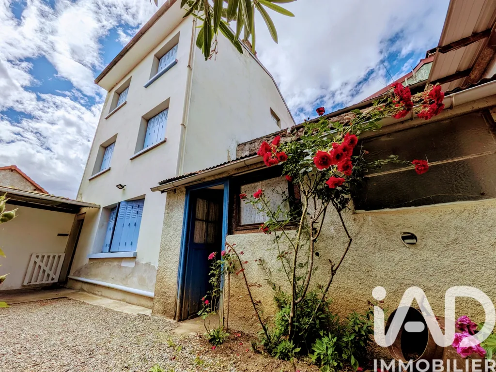 Jardin - Maison de Ville à Tournay avec 6 Chambres