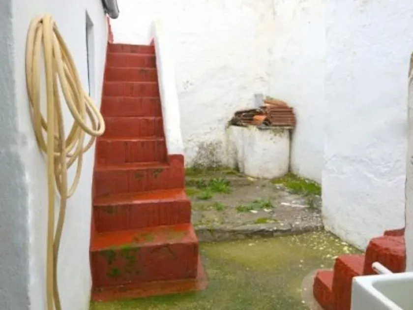 Pièces - Traditional Chalet with Historic Charm in Cáceres