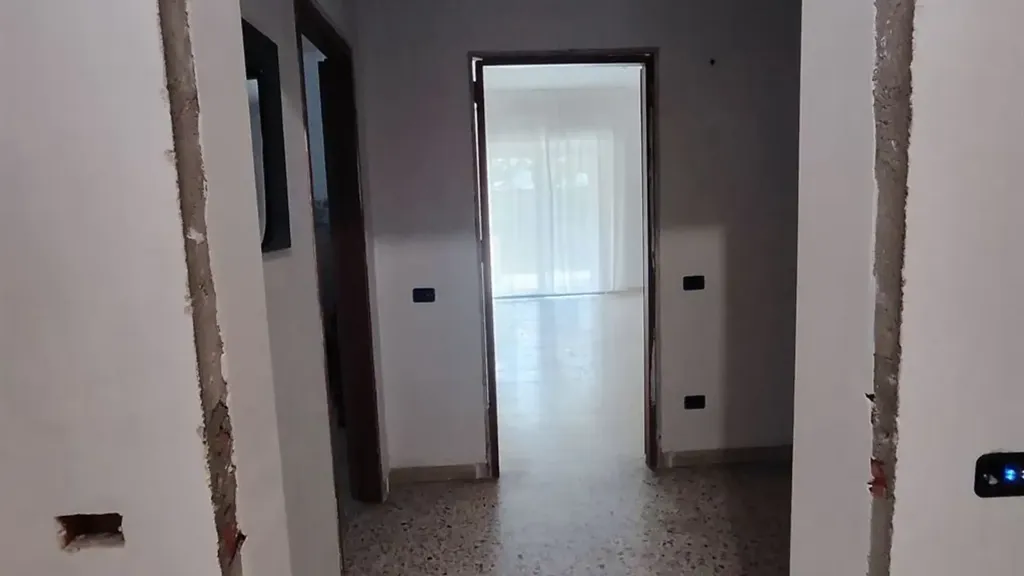 hallway_entrance