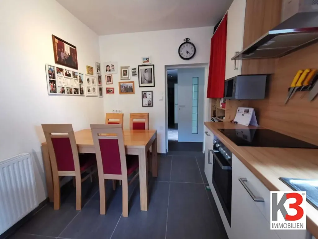 Salle à manger - Barrier-Free Bungalow with Workshop in Quiet Area