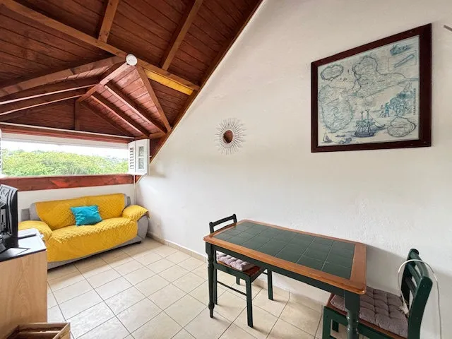 Stanze - Two-Bedroom Flat with Terrace in Petit-Bourg