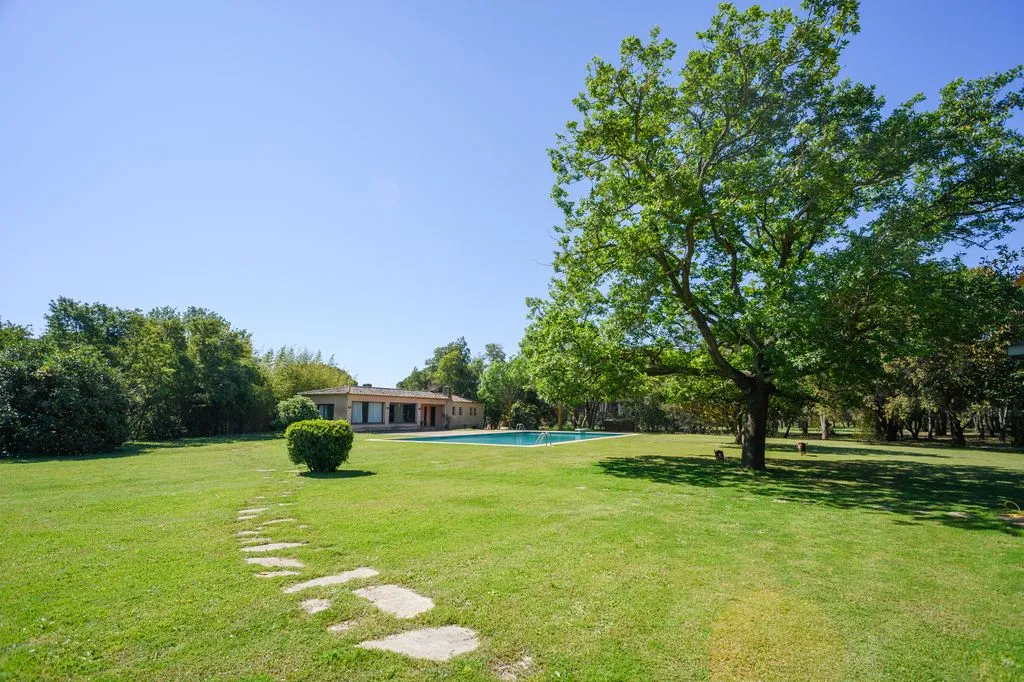 Giardino - Luxury House with Historic Tower in Mont-ras