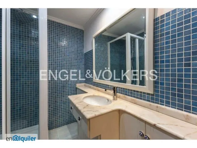 Vannitoad - Apartment with Terrace in Extramurs, Valencia