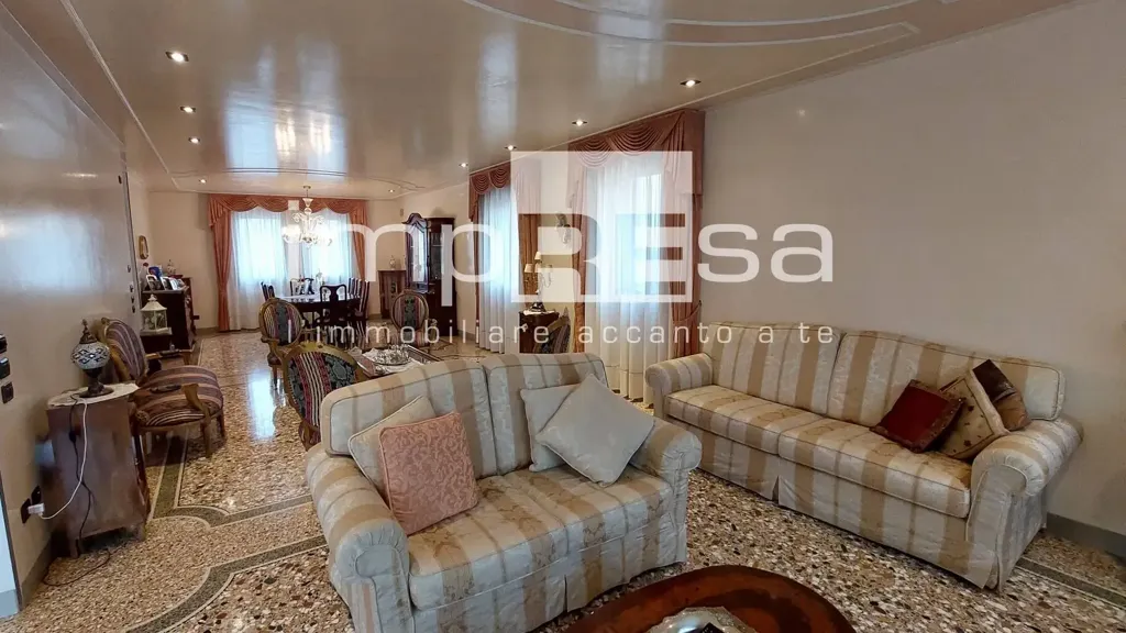 Séjour - Architectural Villa with Garden in Treviso