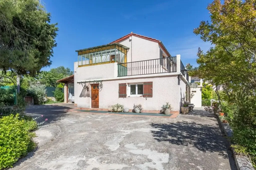 Exterior - Spacious Villa with Terraces in Allauch