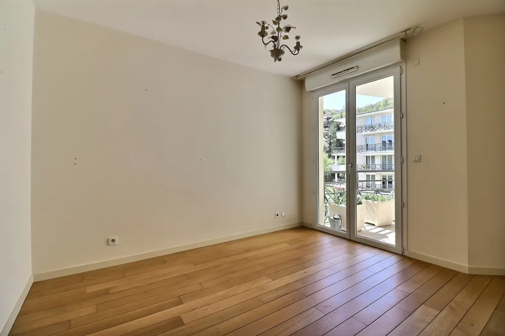 Rooms - Flat with Terrace in Chamalières