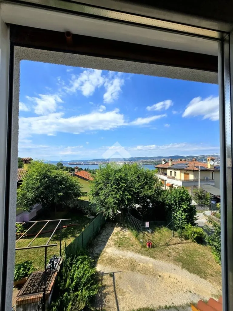 Rõdu - Semi-detached House with Recent Renovation in Muggia