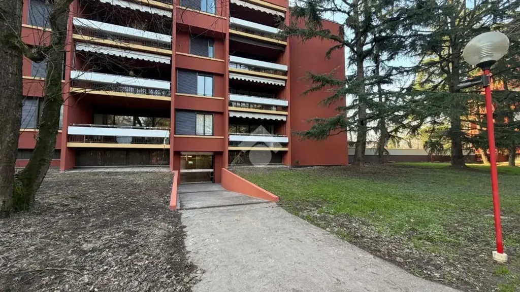 Extérieur - Bright 2-Bedroom Apartment with Balcony in Basiglio