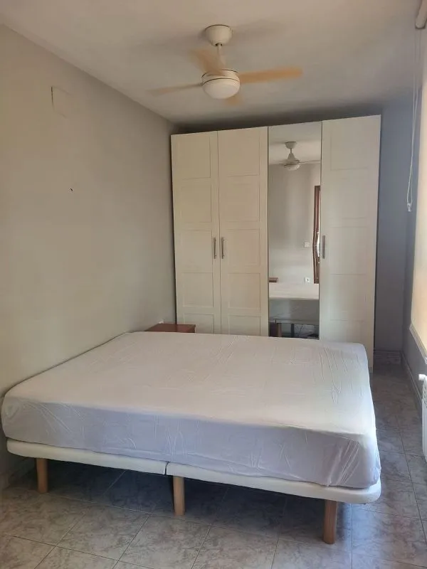 Chambres - Furnished Flat with Garage in Cigales