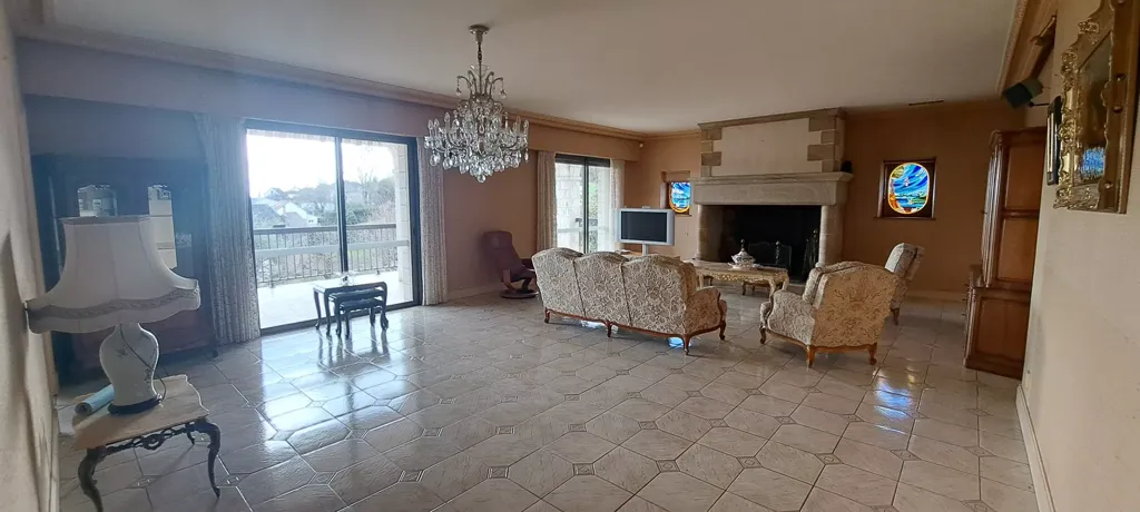 Séjour - Maison avec Vue Dégagée sur les Hauteurs d'Objat
