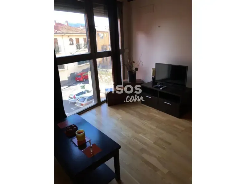 Elutuba - Duplex with Garage in Plasencia Centre