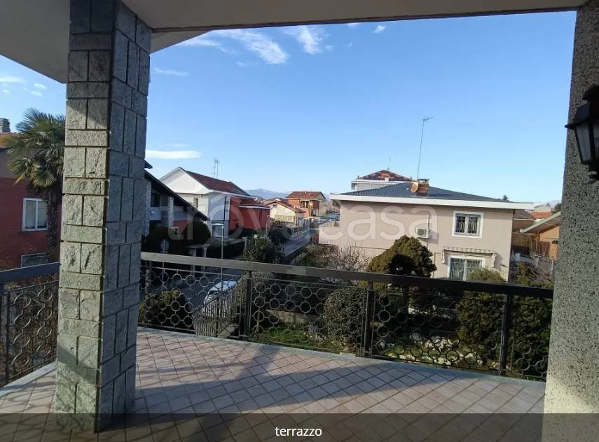 Balcon - Charming Villa with Garden in Orbassano