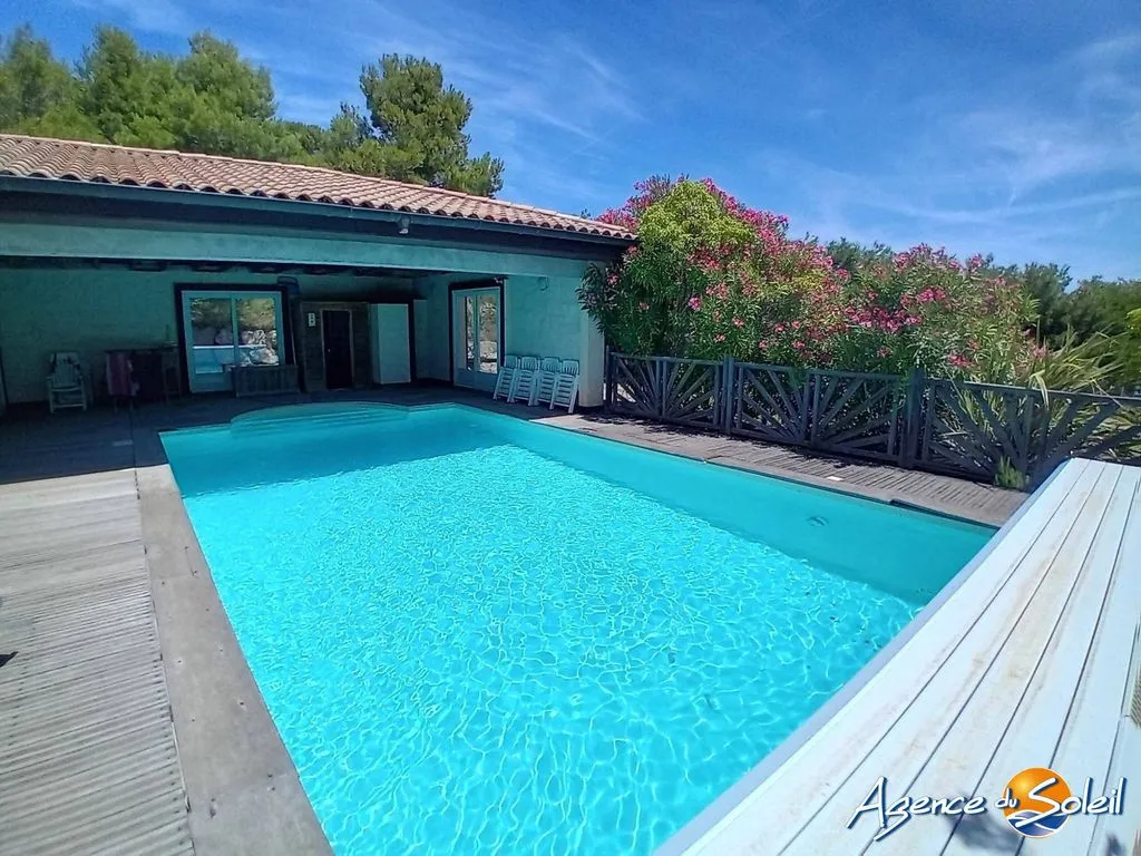 Piscine - Maison Luxueuse avec Piscine à Lézignan-Corbières