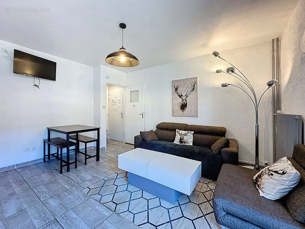 Elutuba - Apartment with Balcony in Les Angles