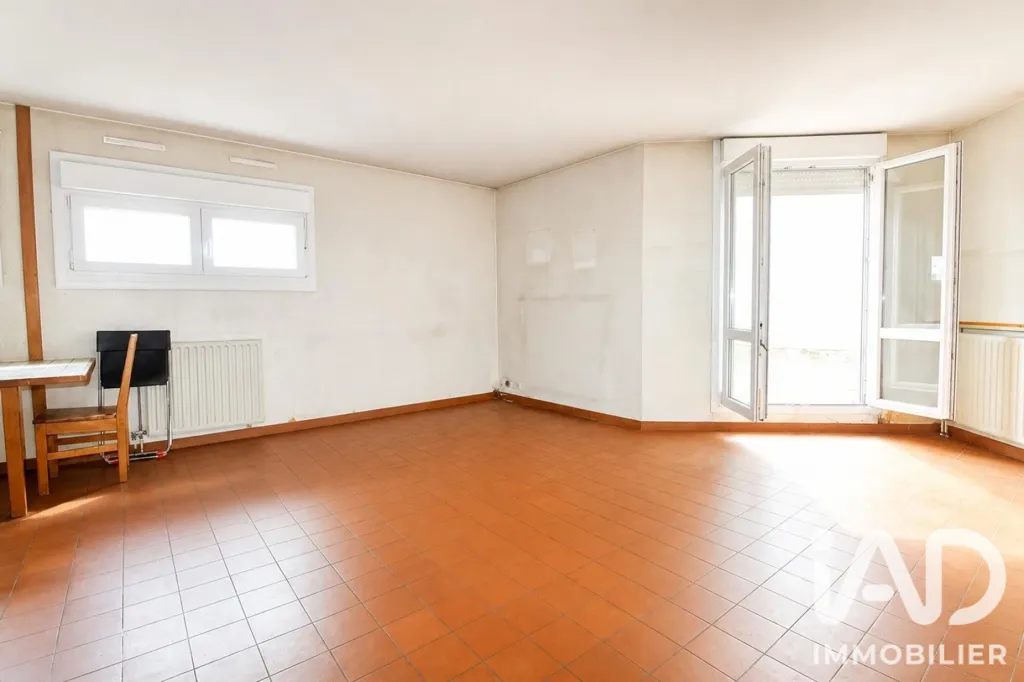 Soggiorno - Duplex Flat with Terrace in Ivry-Port