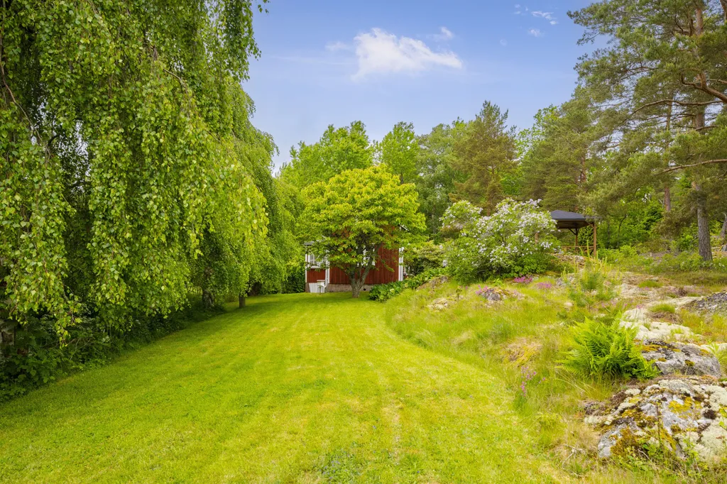 Giardino - Cottage with Loft Bed in Kållandsö