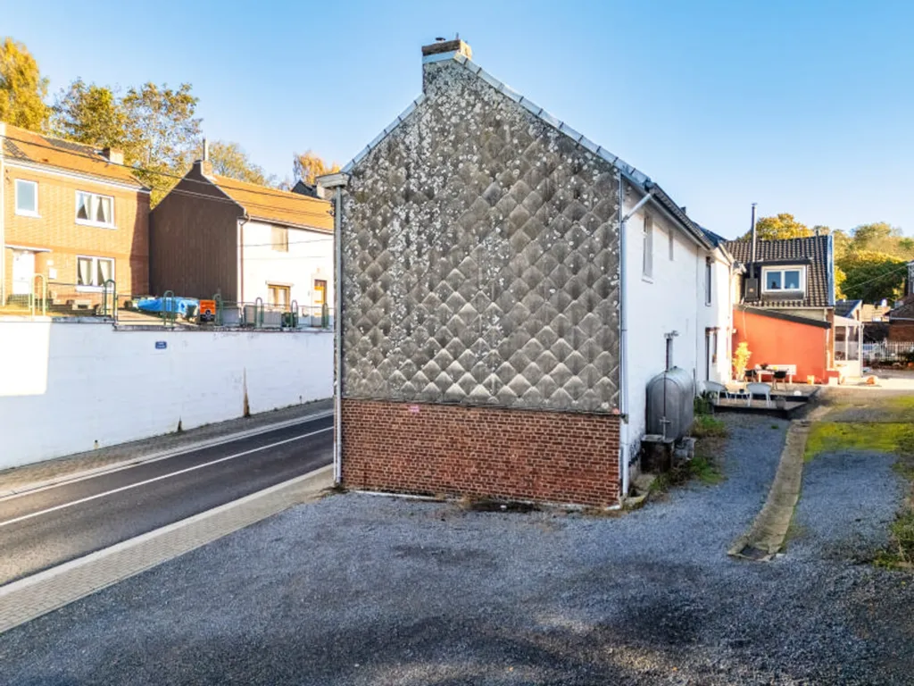 Välivaade - Renovatable House with Garden in Wonck