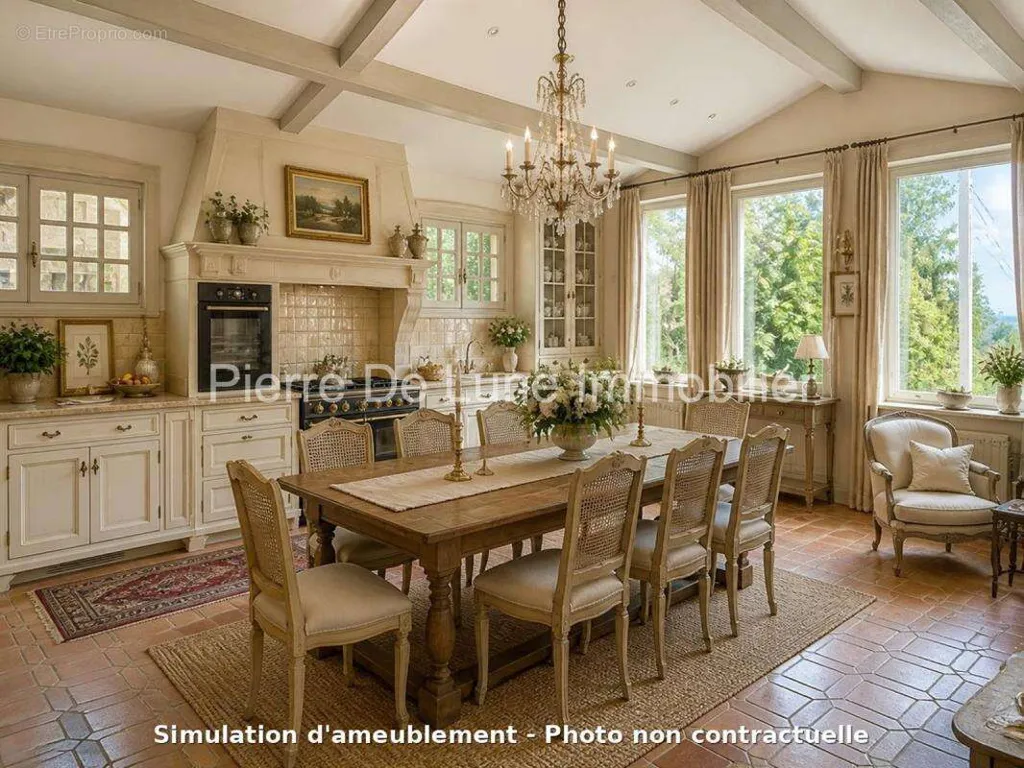 Sala da pranzo - Character House with Panoramic View in Caluire-et-Cuire