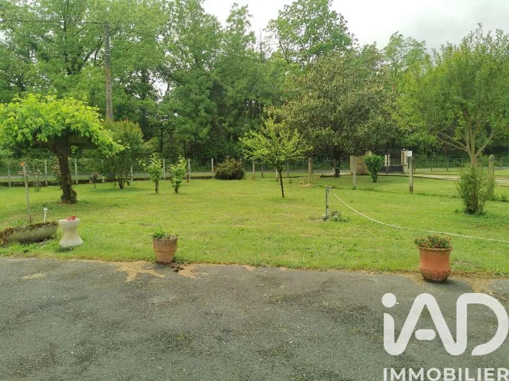 5-room house in Le Pizou