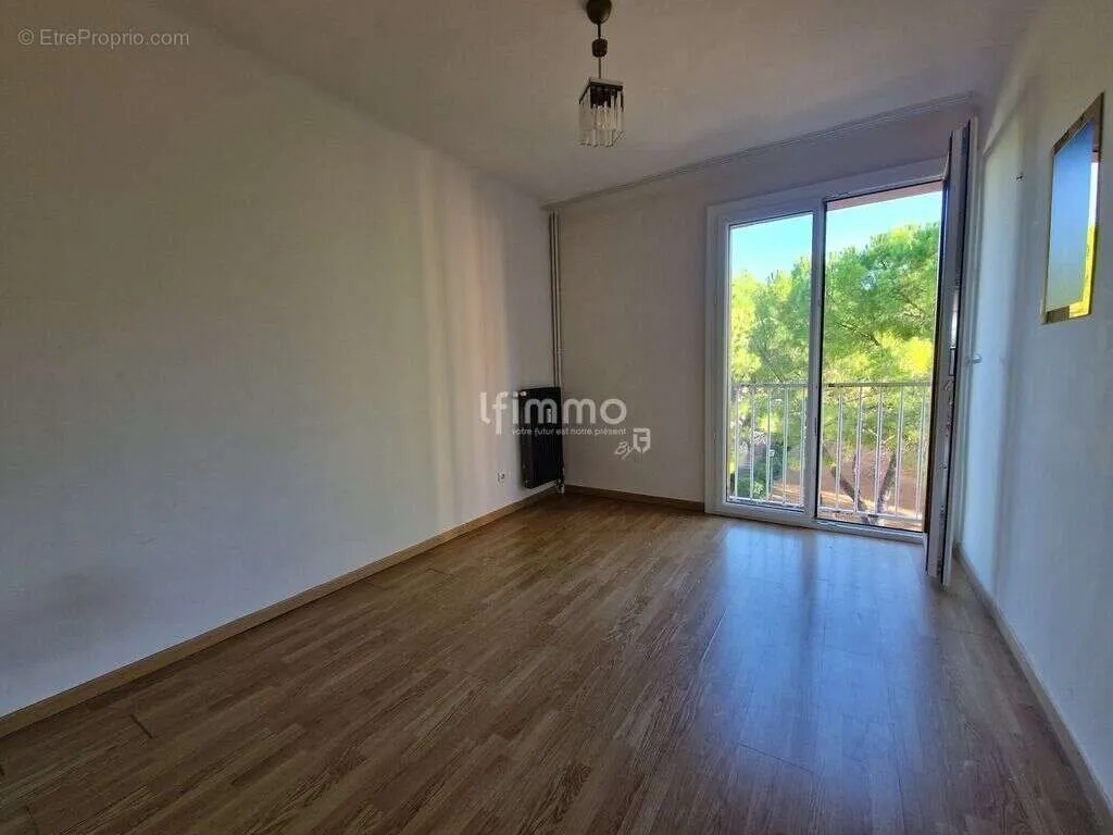 Stanze - Bright Flat with Terrace in Draguignan