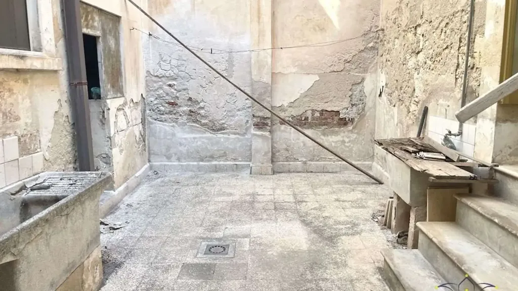 Toad - Villa with Apartments in Siracusa's Borgata