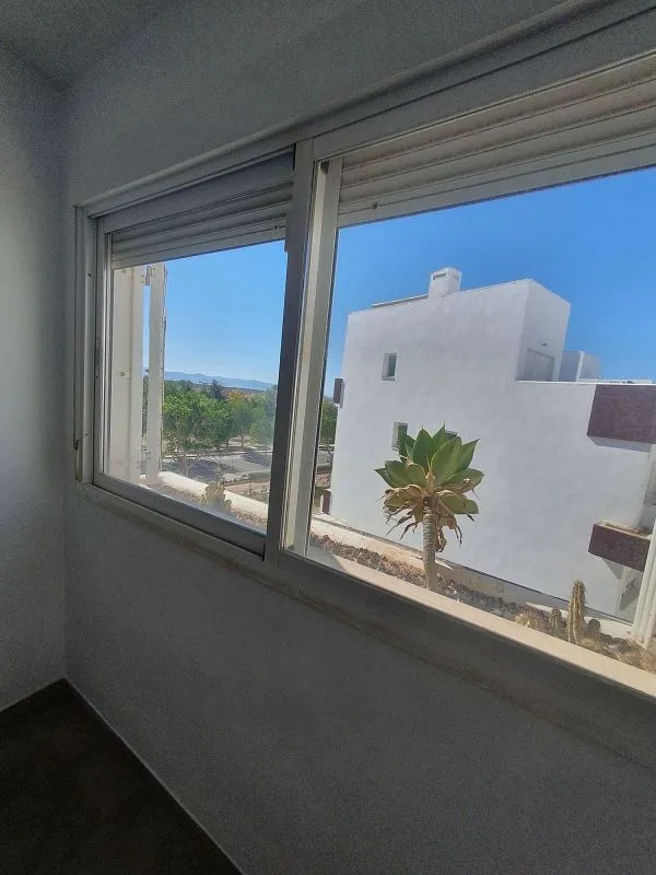 Toad - 2-Bed Flat with Pool in Toyo