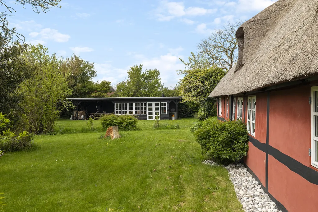 Aed - Villa with Harbour View in Bagenkop