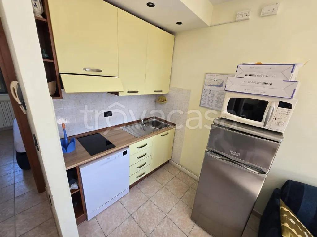 Cuisine - Bungalow with Sea View in Cipressa