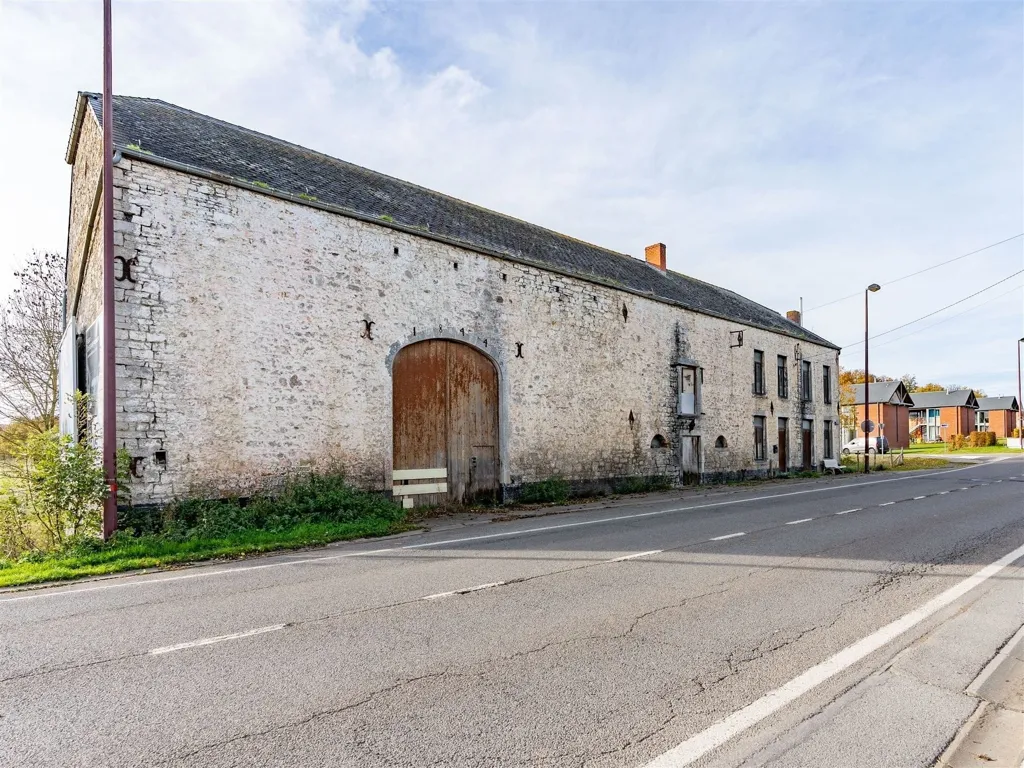 Välivaade - Historic House with Development Potential in Beauraing