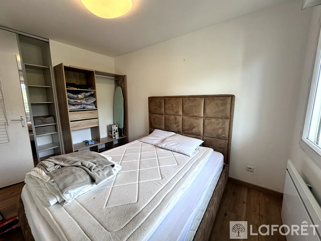 Bedrooms - Modern Flat with Balcony in Saint-Jean-d'Illac