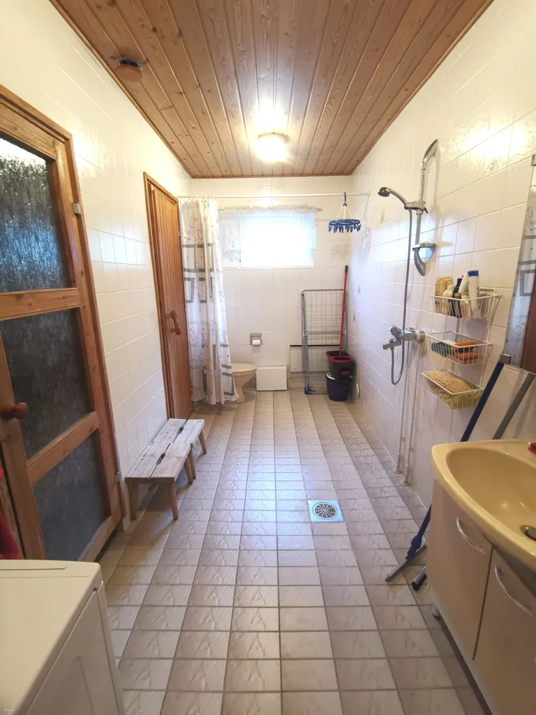 Vannitoad - Detached House with Garden in Joensuu