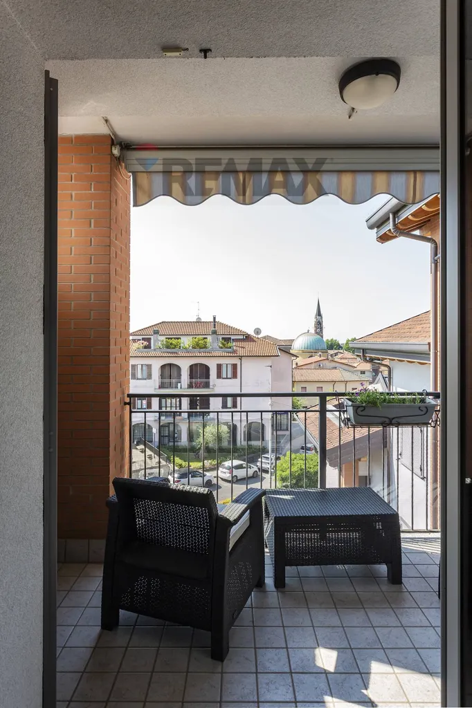 Balcon - Spacious Triplex with Panoramic View in Tregasio