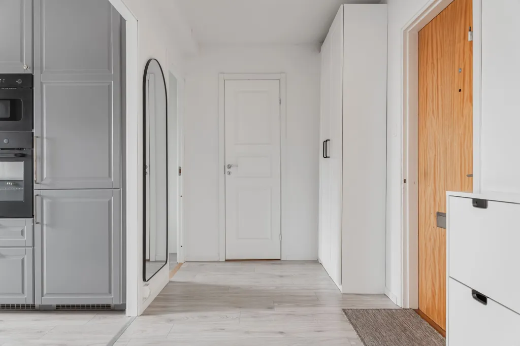 Entrée - Modernised Flat with Central Location in Luleå