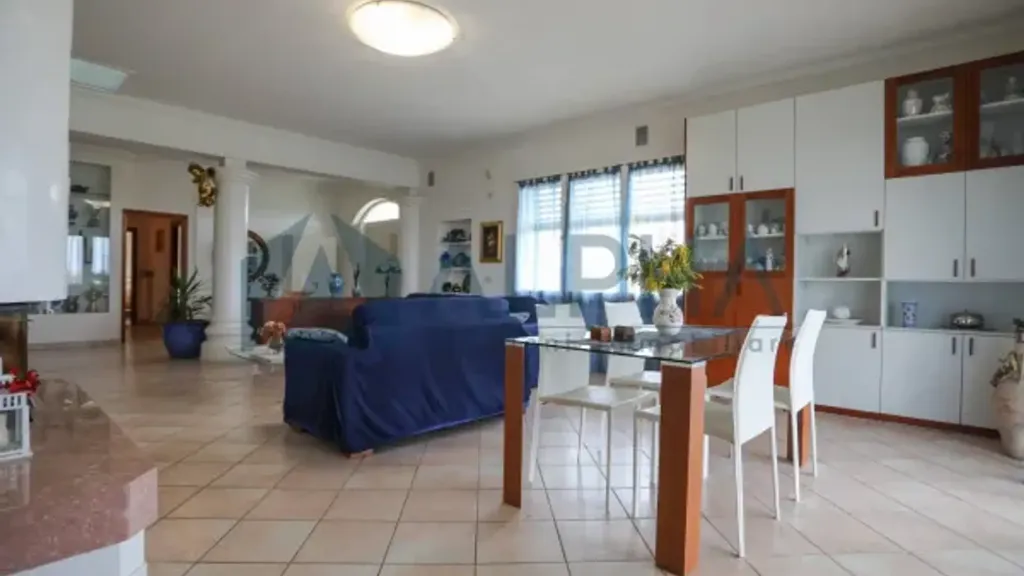 Salle à manger - Luxury Villa with Private Garden in Cesena