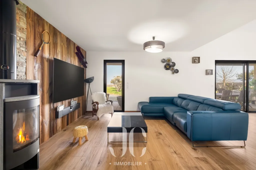 Séjour - Maison de Luxe avec Piscine à Lentilly