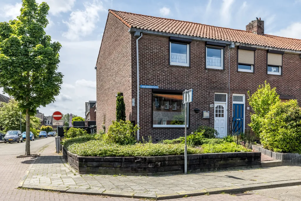 Välivaade - Corner House with Garden in Brunssum