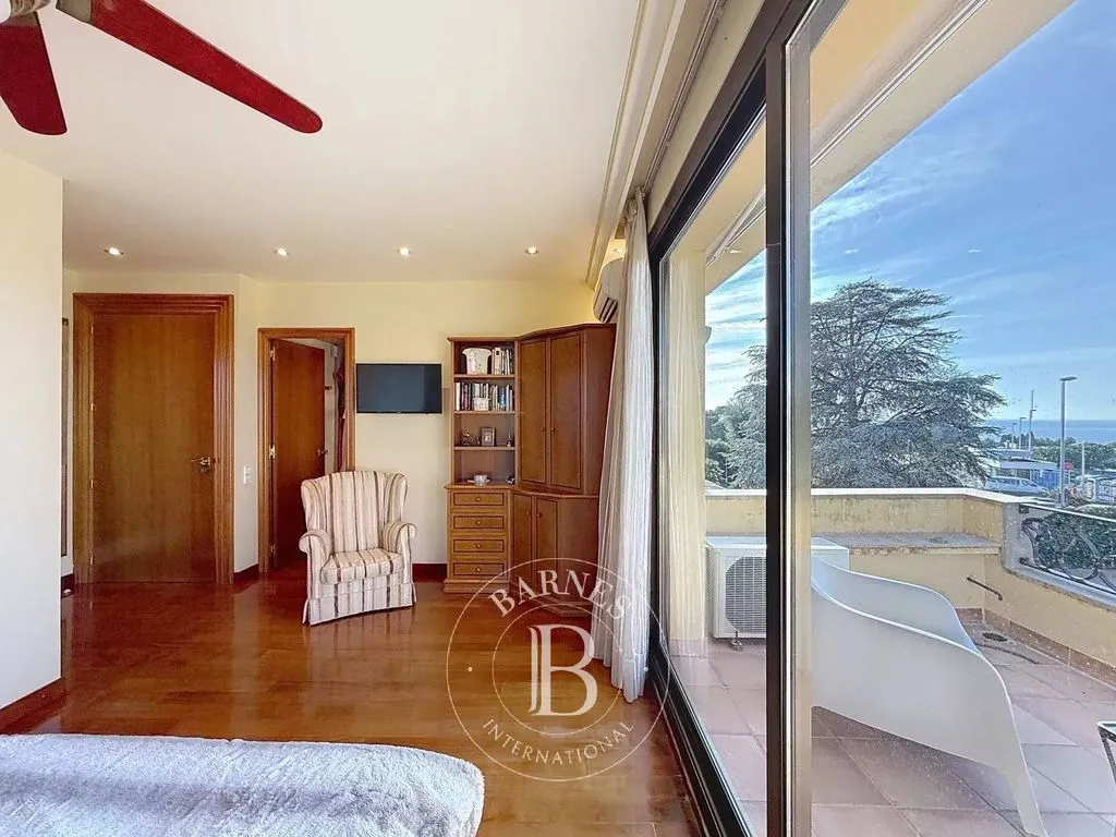 Magamistoad - Luxury Villa with Pool in El Masnou