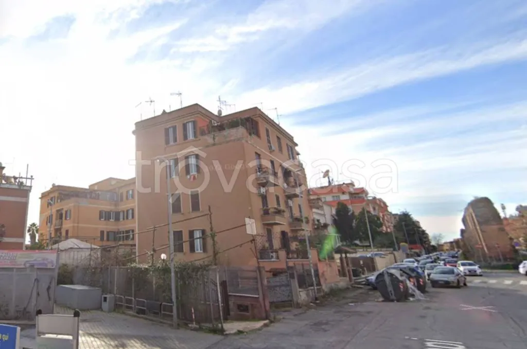 Exterior - Auctioned Apartment with Balcony in Sestriere