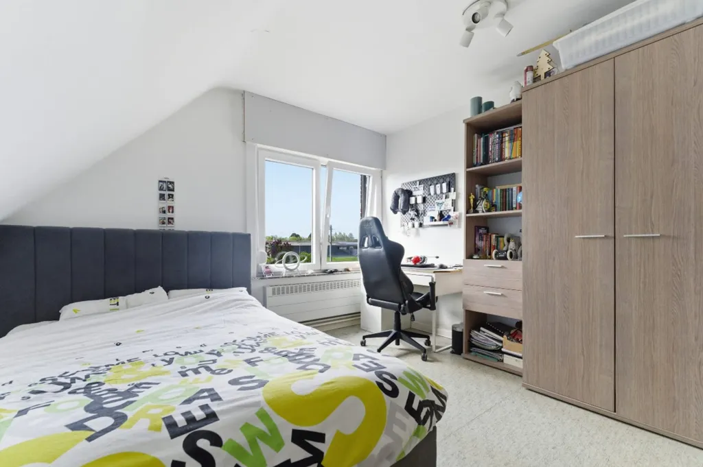 Chambres - Maison Semi-Détachée avec Jardin à Veurne
