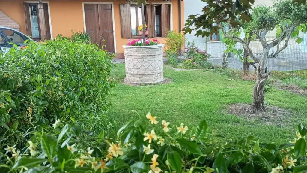 Jardin - Rustic Villa with Garden in Lusia