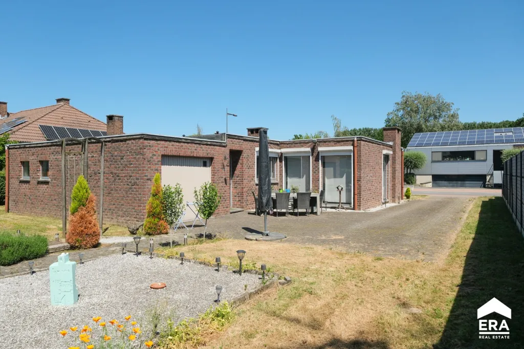 Extérieur - Maison Individuelle avec Jardin ensoleillé à Herk-de-Stad