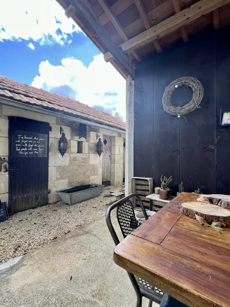Aed - Historic House with Pool in Vernon